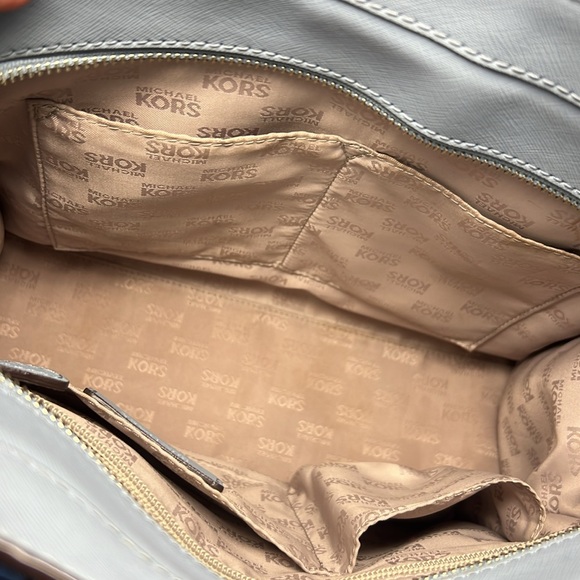 Michael Kors Dillon Satchel EUC - Picture 11 of 14